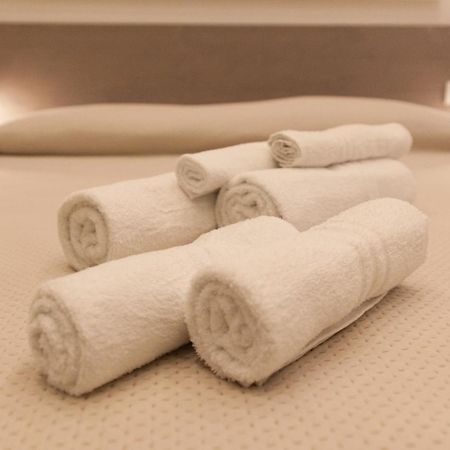 A Casa Di Nonna Apartment Bisceglie Bagian luar foto